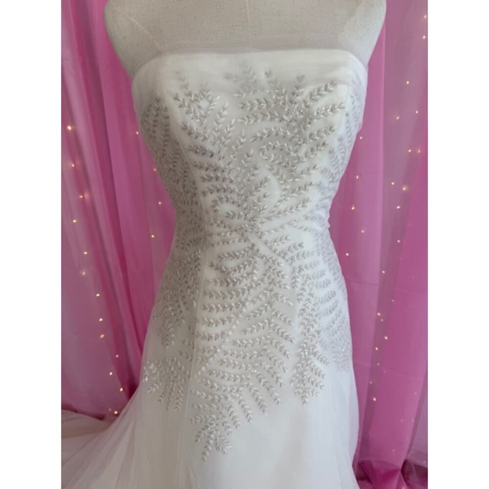 BRAND NEW WEDDING DRESS BY VERA WANG SIZE 2 NWT - Picture 2 of 13